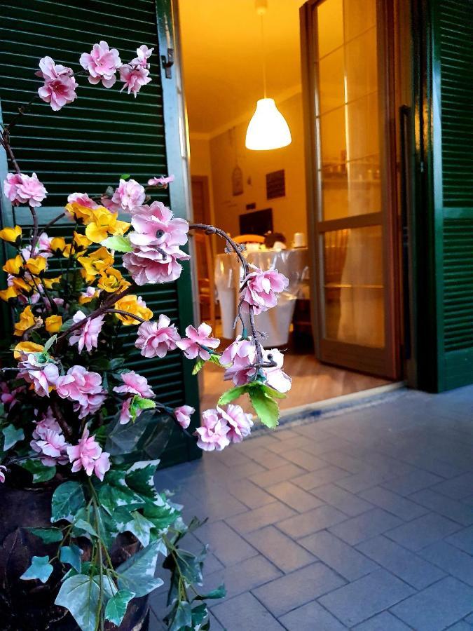 B&B Tre Passi Dalla Torre Montesarchio Extérieur photo