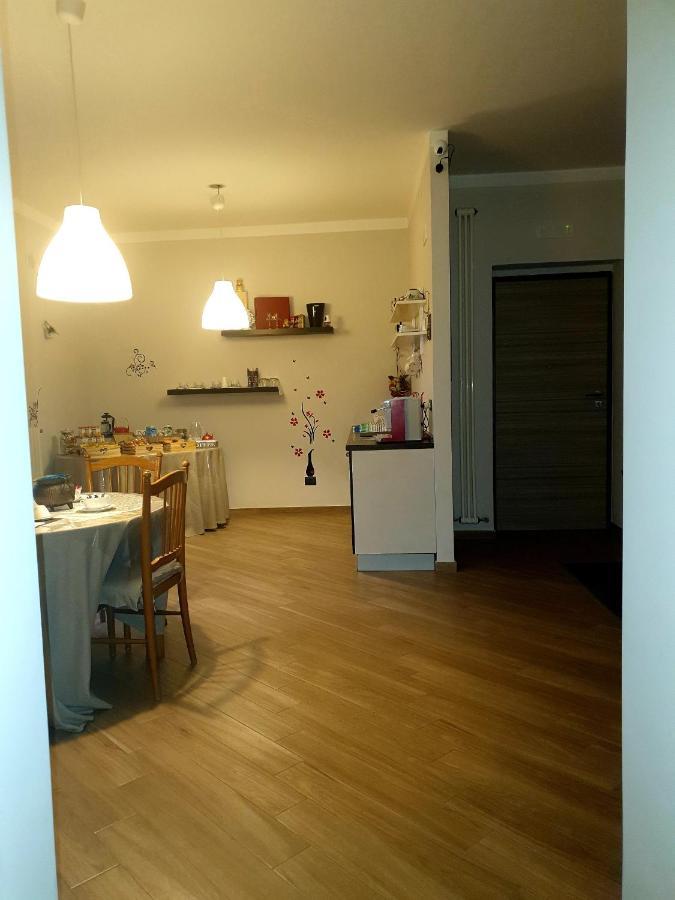 B&B Tre Passi Dalla Torre Montesarchio Extérieur photo