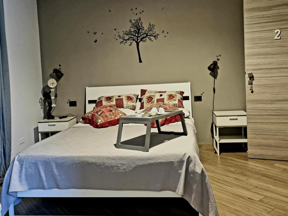 B&B Tre Passi Dalla Torre Montesarchio Extérieur photo