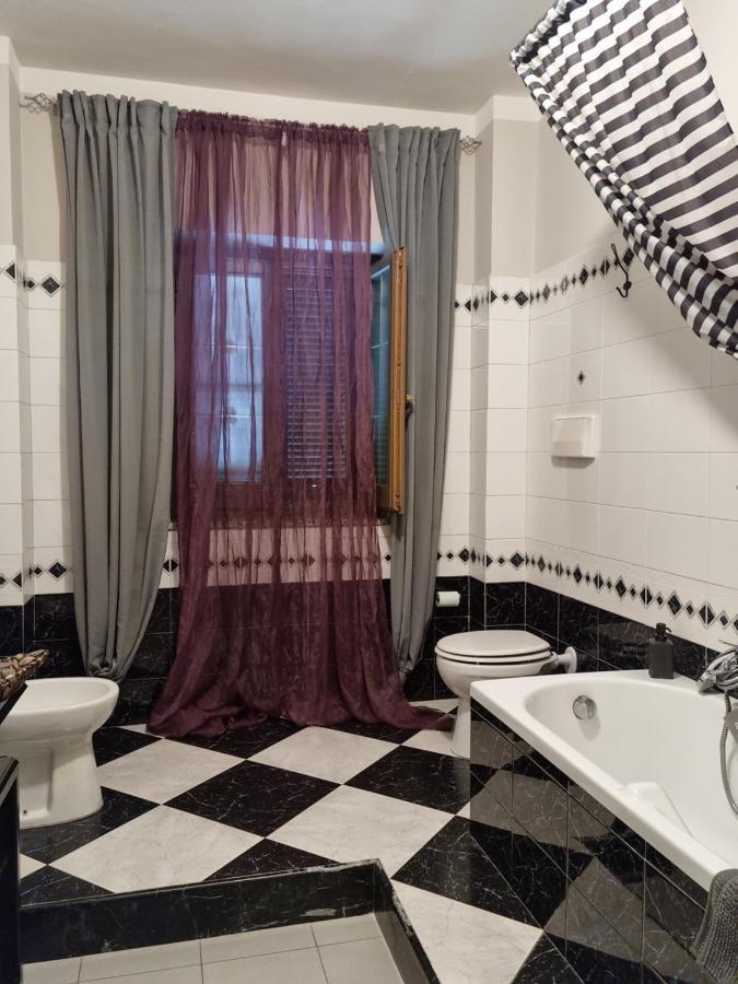 B&B Tre Passi Dalla Torre Montesarchio Extérieur photo