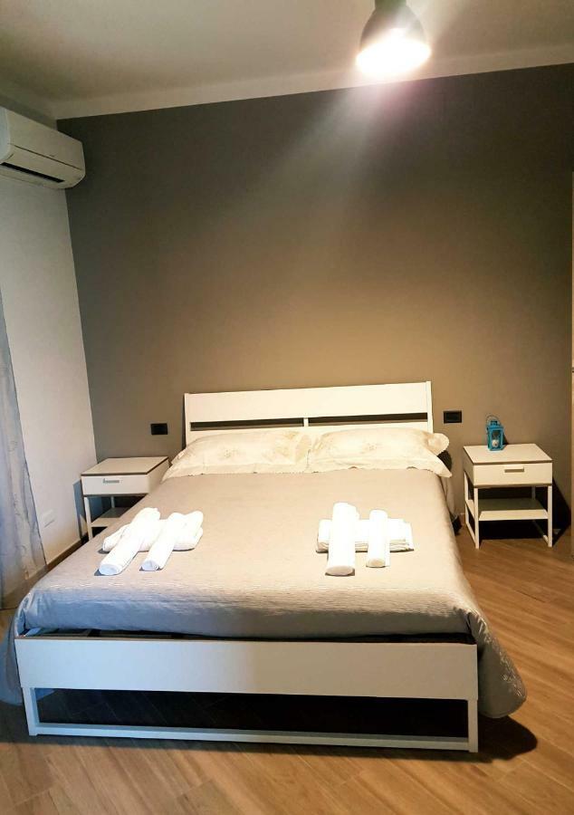 B&B Tre Passi Dalla Torre Montesarchio Extérieur photo