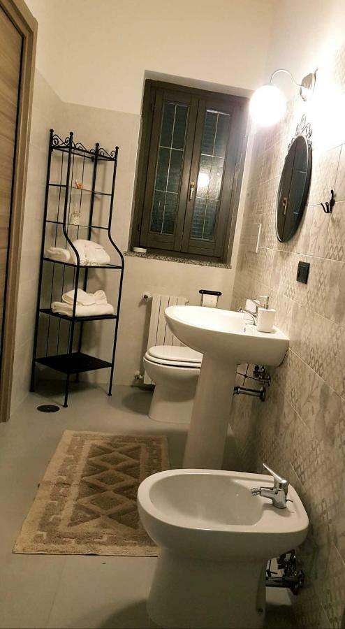 B&B Tre Passi Dalla Torre Montesarchio Extérieur photo