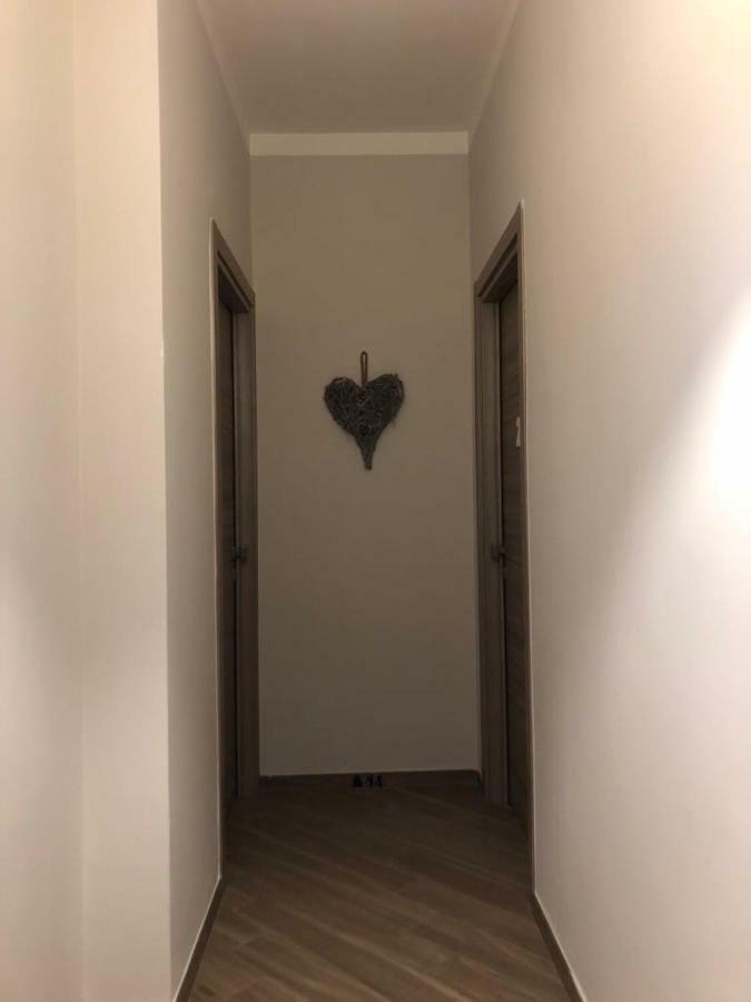 B&B Tre Passi Dalla Torre Montesarchio Extérieur photo